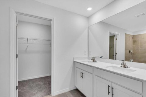Villa ou maison à louer à Bradenton, Floride: 5 chambres, 205.87 m2 № 2399338 - photo 19