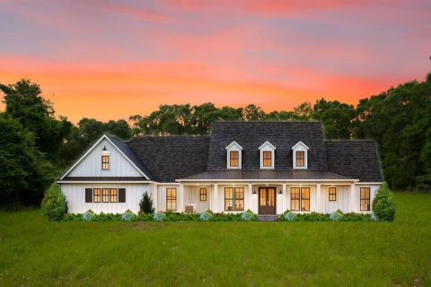 Casa en venta en High Springs, Florida, 5 dormitorios, 334.45 m2 № 1767926 - foto 1