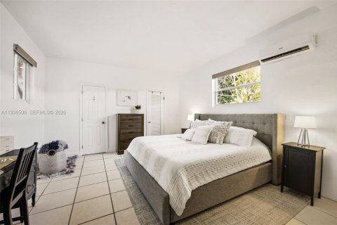 Villa ou maison à vendre à Miami, Floride: 3 chambres, 149.29 m2 № 1998779 - photo 18