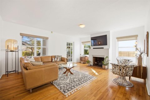 Villa ou maison à vendre à Miami, Floride: 3 chambres, 149.29 m2 № 1998779 - photo 6