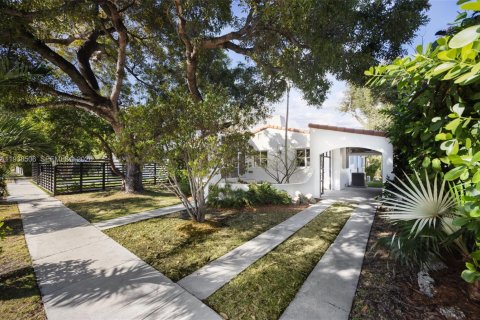 Villa ou maison à vendre à Miami, Floride: 3 chambres, 149.29 m2 № 1998779 - photo 25