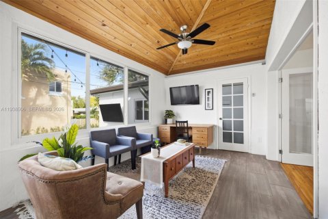 Villa ou maison à vendre à Miami, Floride: 3 chambres, 149.29 m2 № 1998779 - photo 12