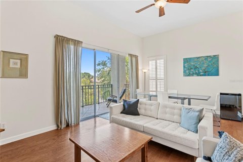 Condo in Tampa, Florida, 1 bedroom  № 1718991 - photo 14
