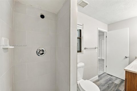 Casa en venta en Port St. Lucie, Florida, 3 dormitorios, 127.28 m2 № 2382810 - foto 11
