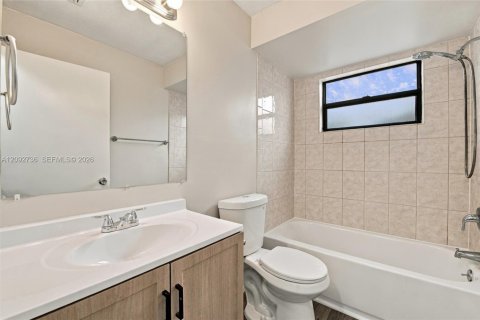 Casa en venta en Port St. Lucie, Florida, 3 dormitorios, 127.28 m2 № 2382810 - foto 20