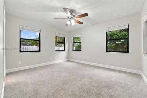 Casa en venta en Port St. Lucie, Florida, 3 dormitorios, 127.28 m2 № 2382810 - foto 8