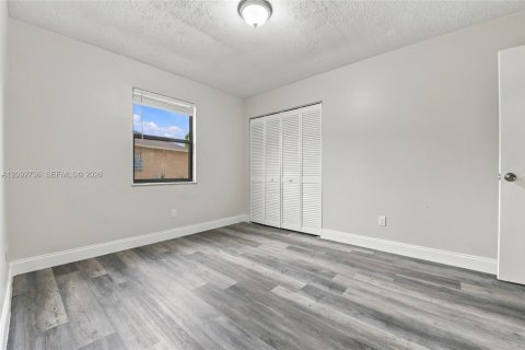 Casa en venta en Port St. Lucie, Florida, 3 dormitorios, 127.28 m2 № 2382810 - foto 18