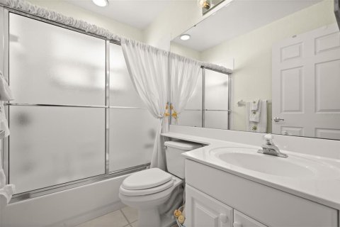 Copropriété à vendre à Bradenton, Floride: 2 chambres, 125.05 m2 № 1913492 - photo 22