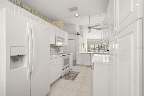Copropriété à vendre à Bradenton, Floride: 2 chambres, 125.05 m2 № 1913492 - photo 14