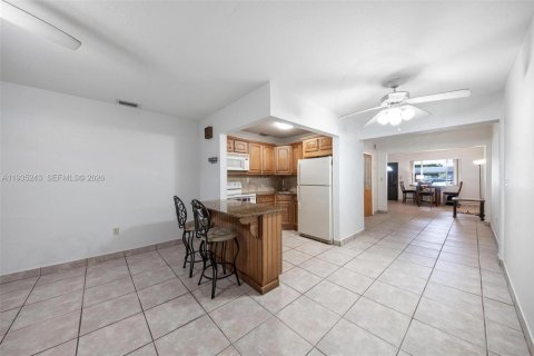 Immobilier commercial à vendre à Miami, Floride: 278.52 m2 № 1996606 - photo 25