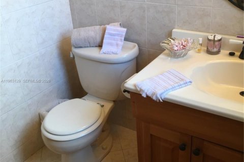 Copropriété à louer à North Lauderdale, Floride: 2 chambres, 92.9 m2 № 2025755 - photo 12
