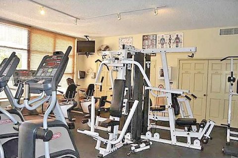 Condominio en alquiler en Hallandale Beach, Florida, 3 dormitorios, 132.85 m2 № 1939197 - foto 25