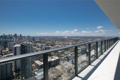 Condo in Miami, Florida, 4 bedrooms  № 2019925 - photo 20