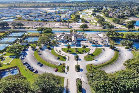 Townhouse in Homestead, Florida 3 bedrooms, 133.97 sq.m. № 1989872 - photo 24