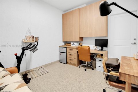 Townhouse in Homestead, Florida 3 bedrooms, 133.97 sq.m. № 1989872 - photo 21