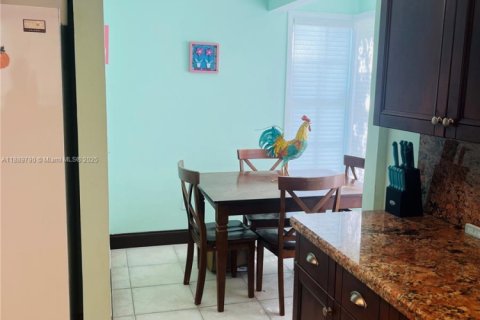 Casa en alquiler en Key Largo, Florida, 3 dormitorios, 145.67 m2 № 1939182 - foto 9