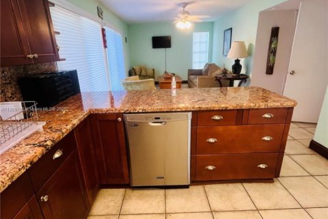 Casa en alquiler en Key Largo, Florida, 3 dormitorios, 145.67 m2 № 1939182 - foto 6