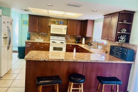 Casa en alquiler en Key Largo, Florida, 3 dormitorios, 145.67 m2 № 1939182 - foto 4