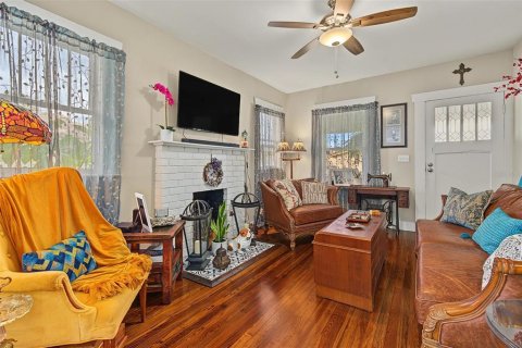 Casa en venta en Tampa, Florida, 2 dormitorios, 104.79 m2 № 2410351 - foto 11