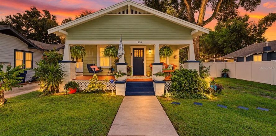 Casa en Tampa, Florida 2 dormitorios, 104.79 m2 № 2410351