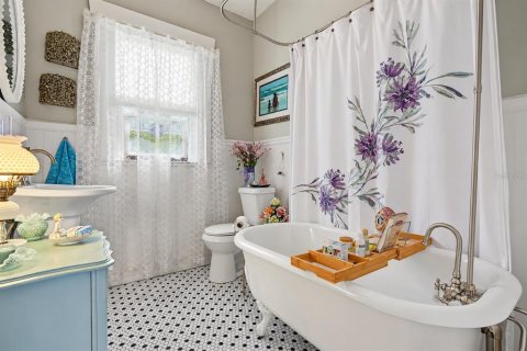 Casa en venta en Tampa, Florida, 2 dormitorios, 104.79 m2 № 2410351 - foto 17