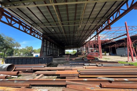 Propiedad comercial en venta en Tampa, Florida, 3957.08 m2 № 1913077 - foto 19