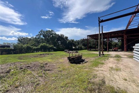 Propiedad comercial en venta en Tampa, Florida, 3957.08 m2 № 1913077 - foto 15