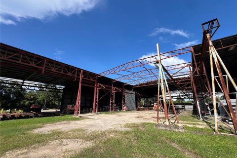 Propiedad comercial en venta en Tampa, Florida, 3957.08 m2 № 1913077 - foto 17
