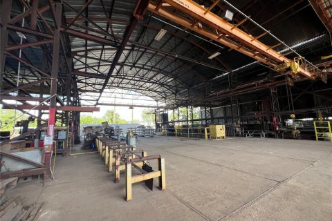 Propiedad comercial en venta en Tampa, Florida, 3957.08 m2 № 1913077 - foto 24
