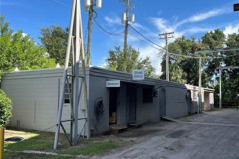 Propiedad comercial en venta en Tampa, Florida, 3957.08 m2 № 1913077 - foto 5