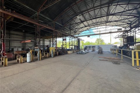 Propiedad comercial en venta en Tampa, Florida, 3957.08 m2 № 1913077 - foto 25