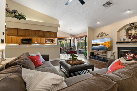 House in Tarpon Springs, Florida 4 bedrooms, 226.4 sq.m. № 1883379 - photo 7
