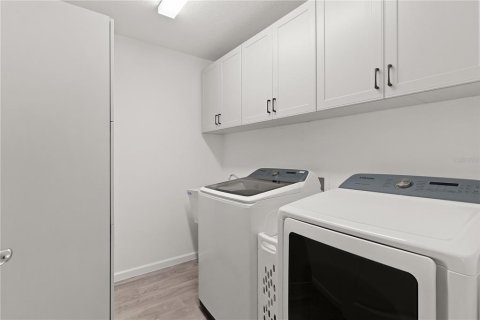 Casa en venta en The Villages, Florida, 3 dormitorios, 137.03 m2 № 1680132 - foto 30