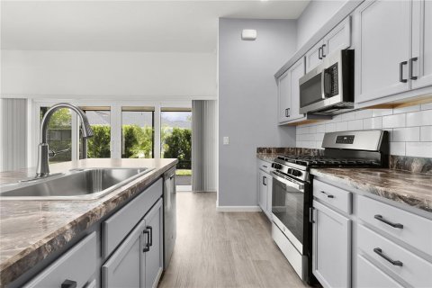 Casa en venta en The Villages, Florida, 3 dormitorios, 137.03 m2 № 1680132 - foto 11