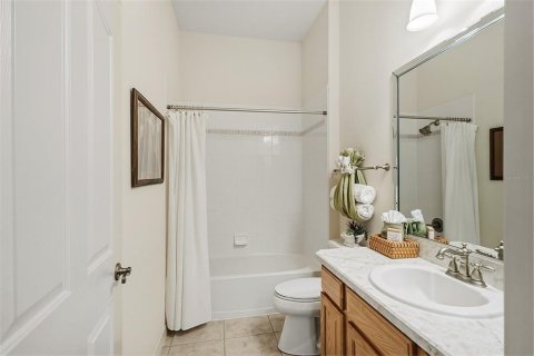 House in The Villages, Florida 3 bedrooms, 185.8 sq.m. № 2236133 - photo 26