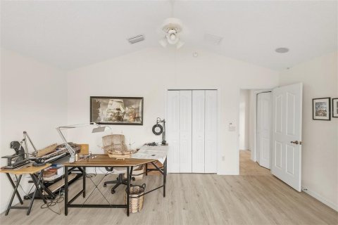 House in The Villages, Florida 3 bedrooms, 185.8 sq.m. № 2236133 - photo 23