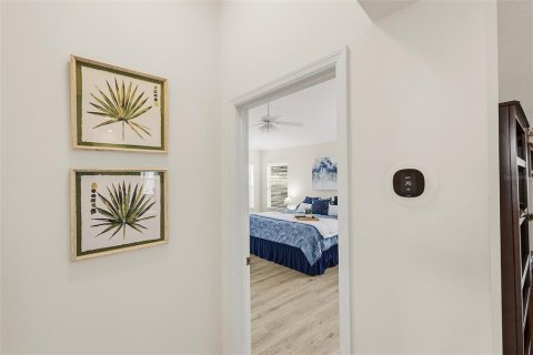 House in The Villages, Florida 3 bedrooms, 185.8 sq.m. № 2236133 - photo 15