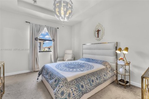 Adosado en venta en Hialeah, Florida, 2 dormitorios, 133.87 m2 № 2058650 - foto 15