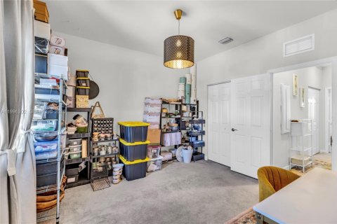 Adosado en venta en Hialeah, Florida, 2 dormitorios, 133.87 m2 № 2058650 - foto 21