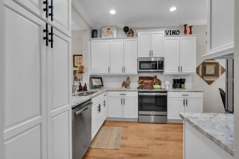 Villa ou maison à vendre à Wimauma, Floride: 3 chambres, 173.73 m2 № 2337363 - photo 7