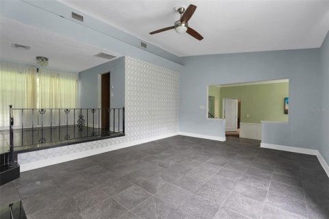 Villa ou maison à vendre à Altamonte Springs, Floride: 4 chambres, 184.13 m2 № 2272942 - photo 8