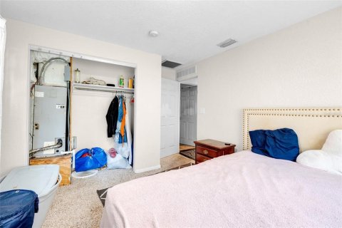 Villa ou maison à vendre à Altamonte Springs, Floride: 4 chambres, 184.13 m2 № 2272942 - photo 17