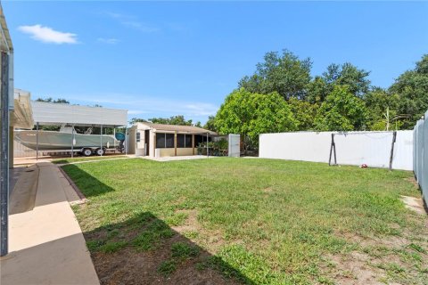House in Clermont, Florida 4 bedrooms, 183.11 sq.m. № 1805797 - photo 30