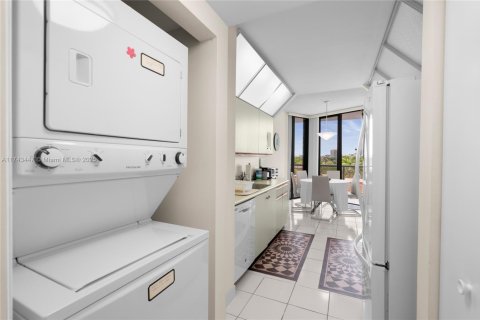 Condominio en venta en Aventura, Florida, 2 dormitorios, 136.57 m2 № 1726352 - foto 20