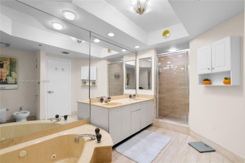Condominio en venta en Aventura, Florida, 2 dormitorios, 136.57 m2 № 1726352 - foto 25