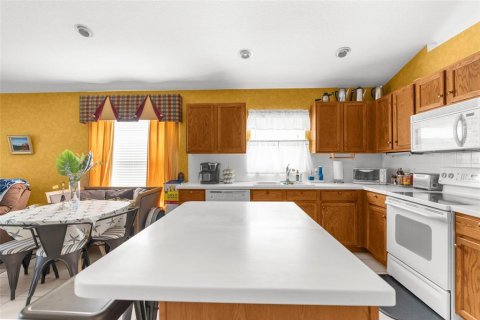 House in Hudson, Florida 3 bedrooms, 191.1 sq.m. № 1870267 - photo 10