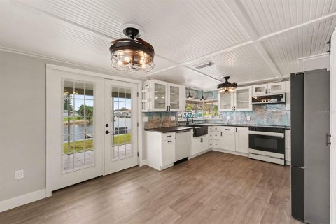 Casa en venta en New Port Richey, Florida, 2 dormitorios, 103.31 m2 № 2385647 - foto 11