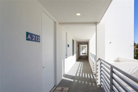 Купить кондоминиум в Сарасота, Флорида 5 комнат, 79.43м2, № 1517120 - фото 3