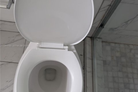 Снять в аренду квартиру в Норт-Майами, Флорида 2 спальни, 106.47м2, № 2024531 - фото 10