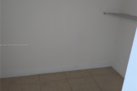 Снять в аренду квартиру в Норт-Майами, Флорида 2 спальни, 106.47м2, № 2024531 - фото 5